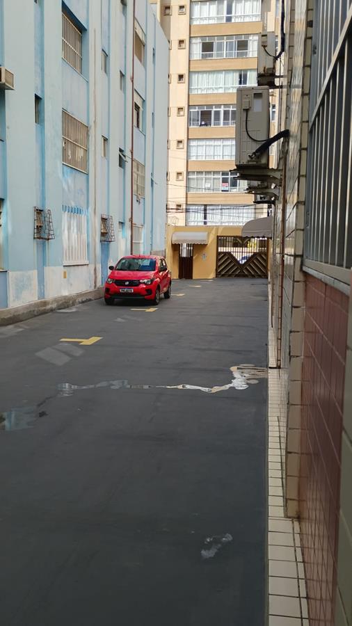 apê fica na Pituba, rua Maranhão, (10)