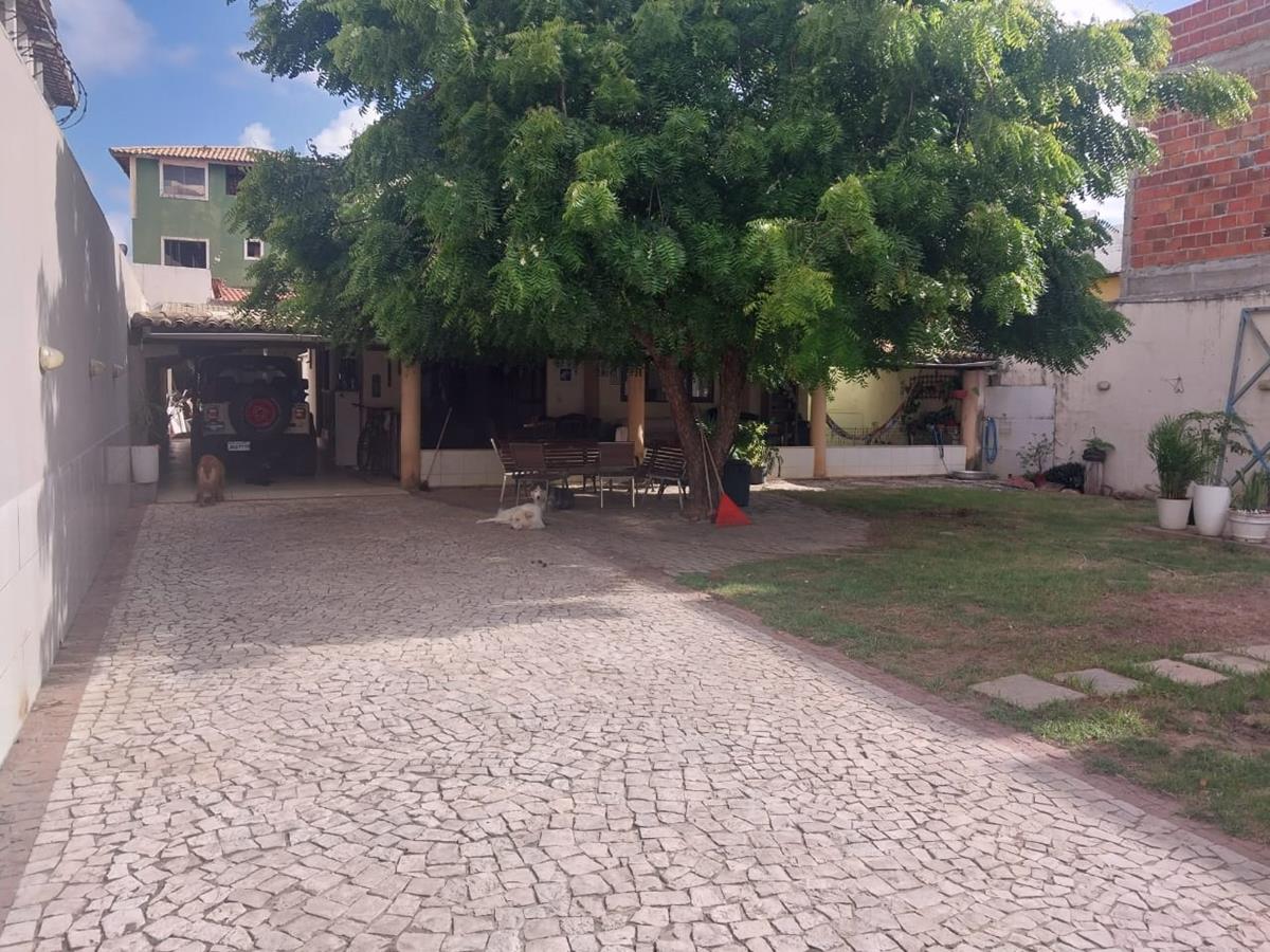 Casa à venda com 3 quartos, 4 banheiros, 4 vagas e 244m² no Ipitanga, Lauro de Freitas (BA) — foto 2 de 22