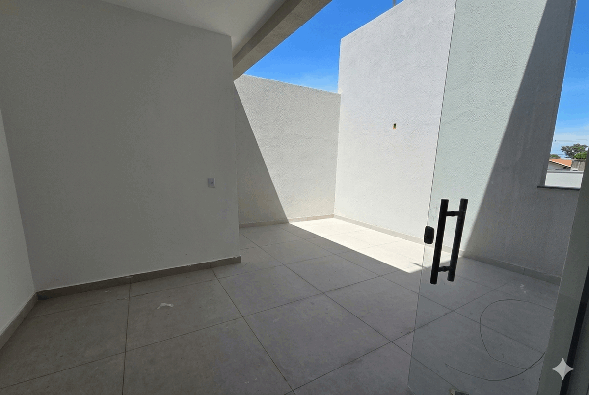 Casa à venda com 3 quartos, 4 banheiros, 2 vagas e 135m² no Praia do Flamengo, Salvador (BA) — foto 2 de 6