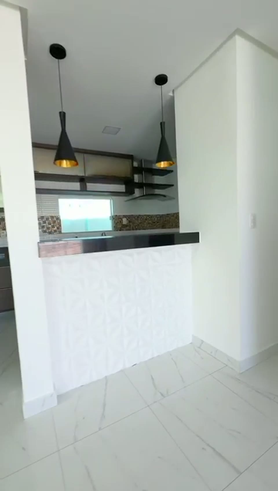 Casa à venda com 3 quartos, 3 banheiros, 2 vagas e 117m² no Caji em Lauro de Freitas, Lauro de Freitas (BA) — foto 4 de 8
