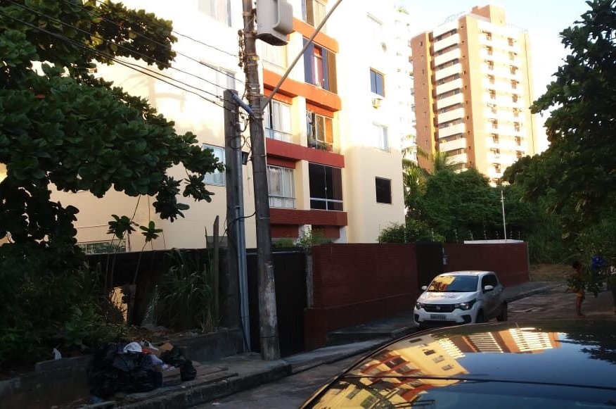 Apartamento à venda em Armação, Salvador - 2 quartos 75 m² - foto principal (fachada)