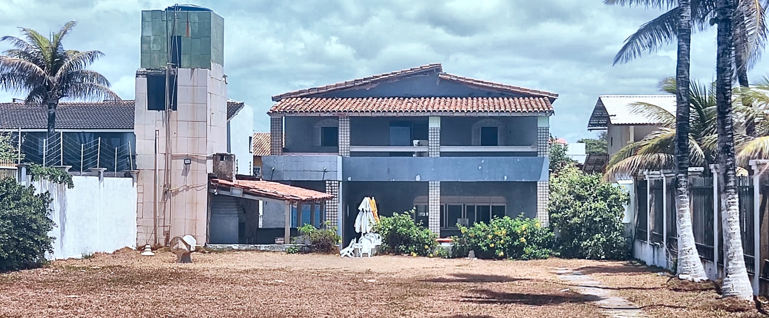 Casa à venda com 8 quartos, 8 banheiros e 1400m² no Vilas do Atlântico, Lauro de Freitas (BA) — foto 2 de 20