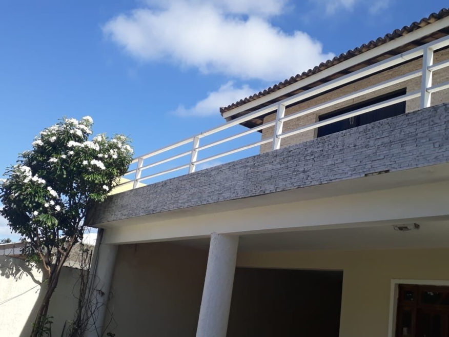 Casa à venda em Centro, Lauro de Freitas - 5 quartos 280 m² - foto principal (fachada)