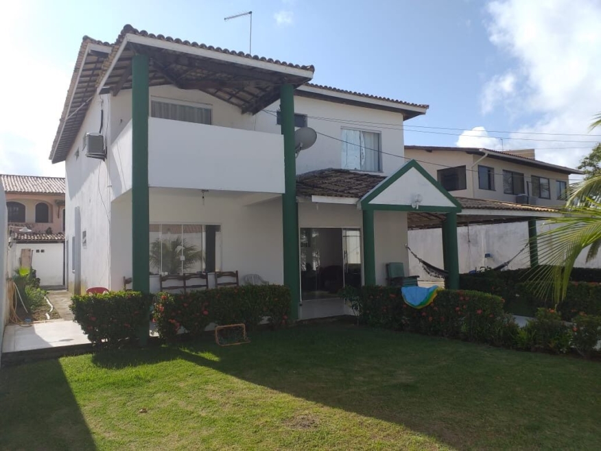 Casa à venda em Centro, Lauro de Freitas - 4 quartos 300 m² - foto principal (fachada)