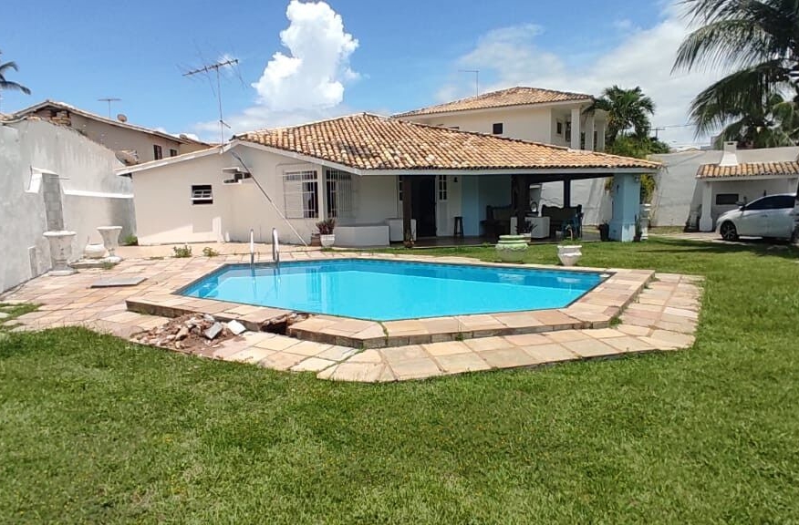 Casa à venda em Pituba, Salvador - 3 quartos 800 m² - foto principal (fachada)
